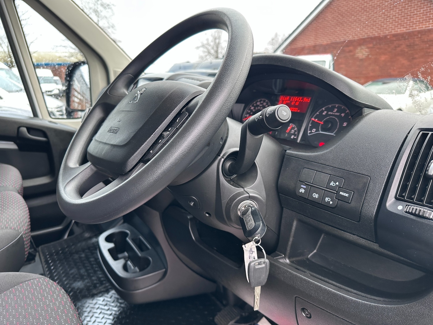 Used Peugeot Boxer 2024 for sale - 77247387: Photo 40