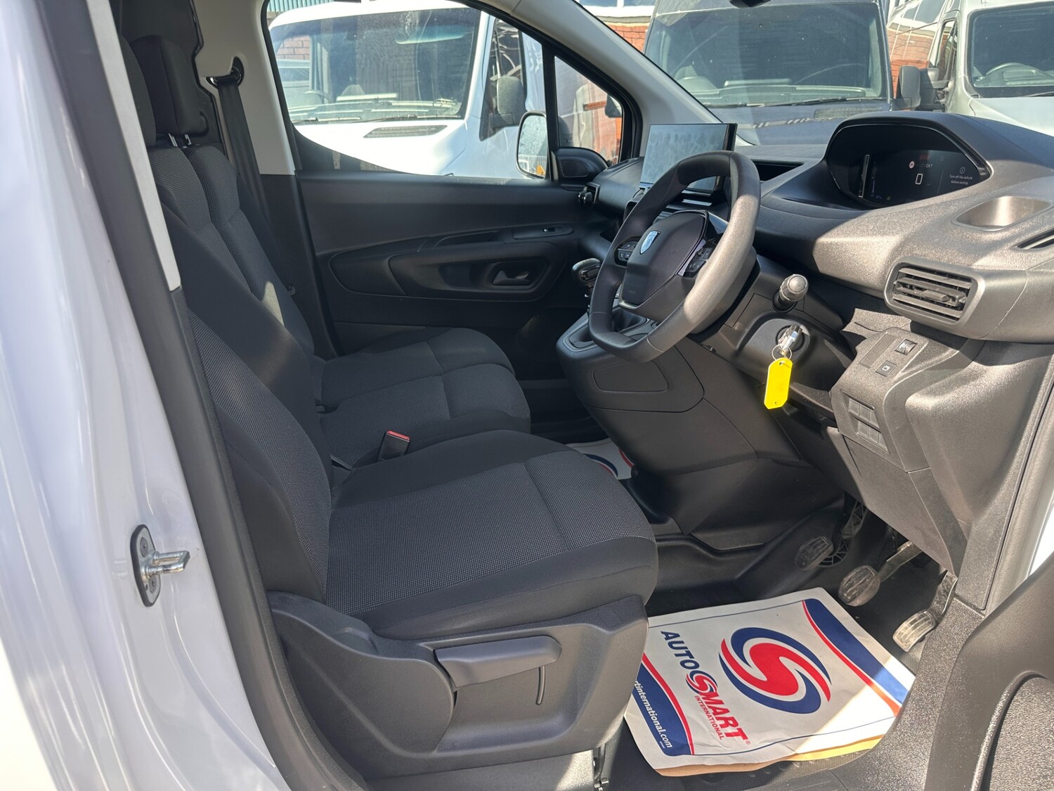 Used Peugeot Partner 2024 for sale - 77915387: Photo 13