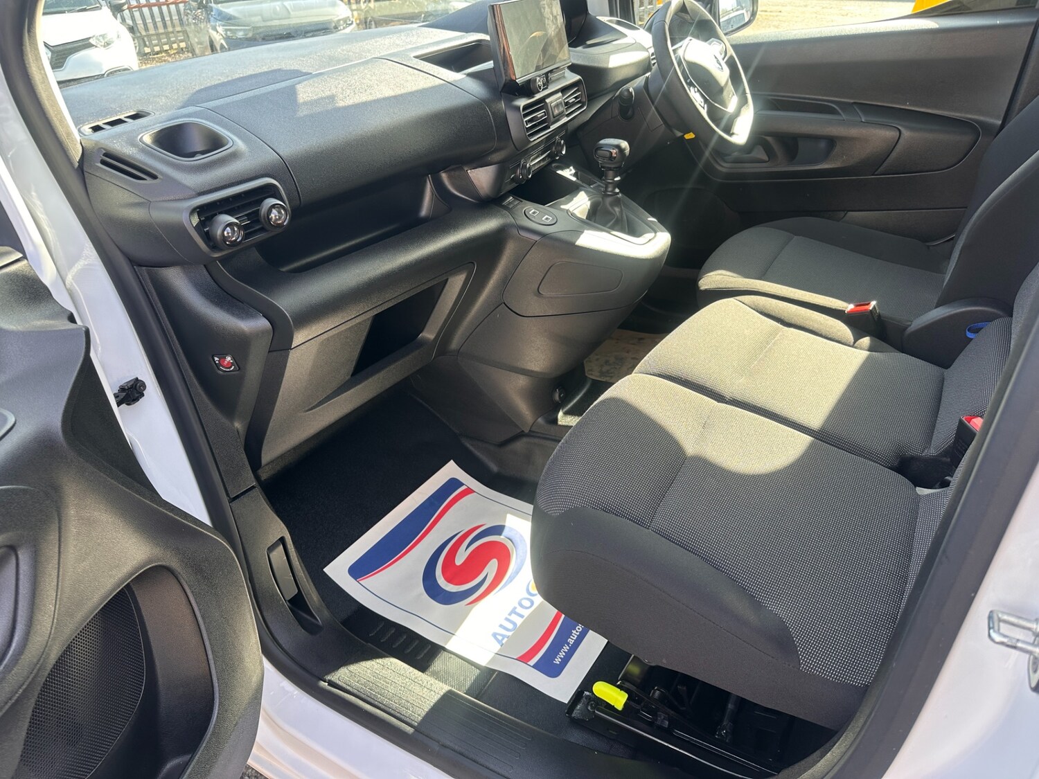 Used Peugeot Partner 2024 for sale - 77915387: Photo 16