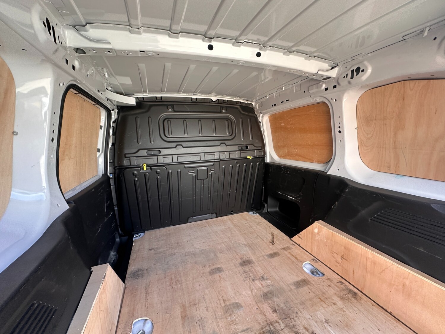 Used Peugeot Partner 2024 for sale - 77915387: Photo 23