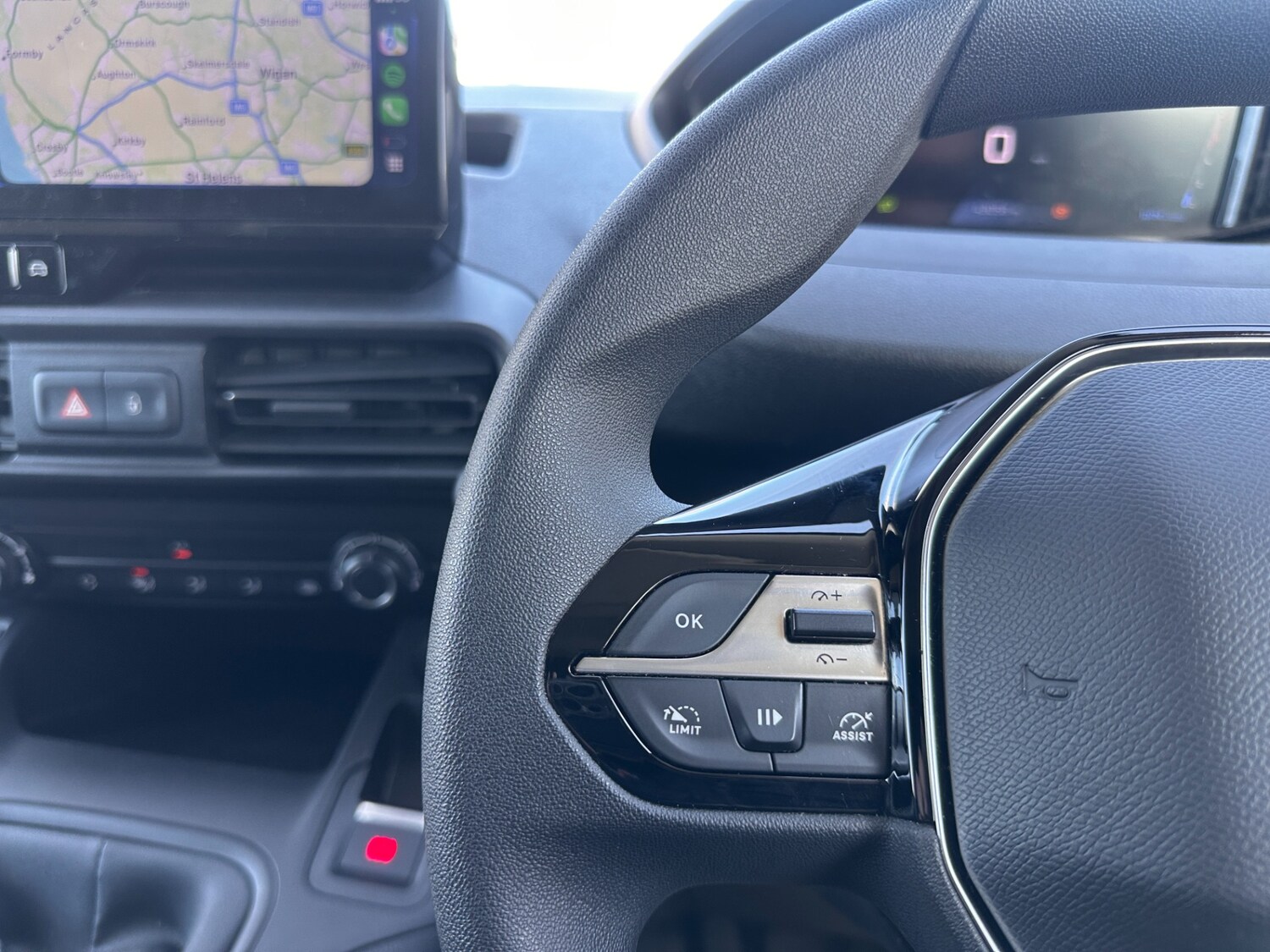 Used Peugeot Partner 2024 for sale - 77915387: Photo 24