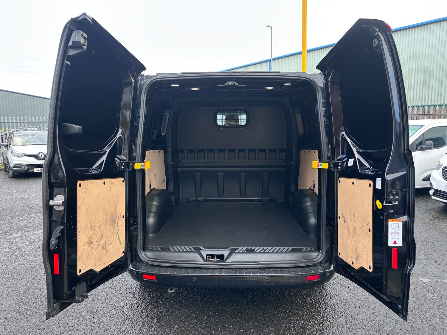 Used Ford Transit Custom 2022 for sale - 76969900: Photo 9