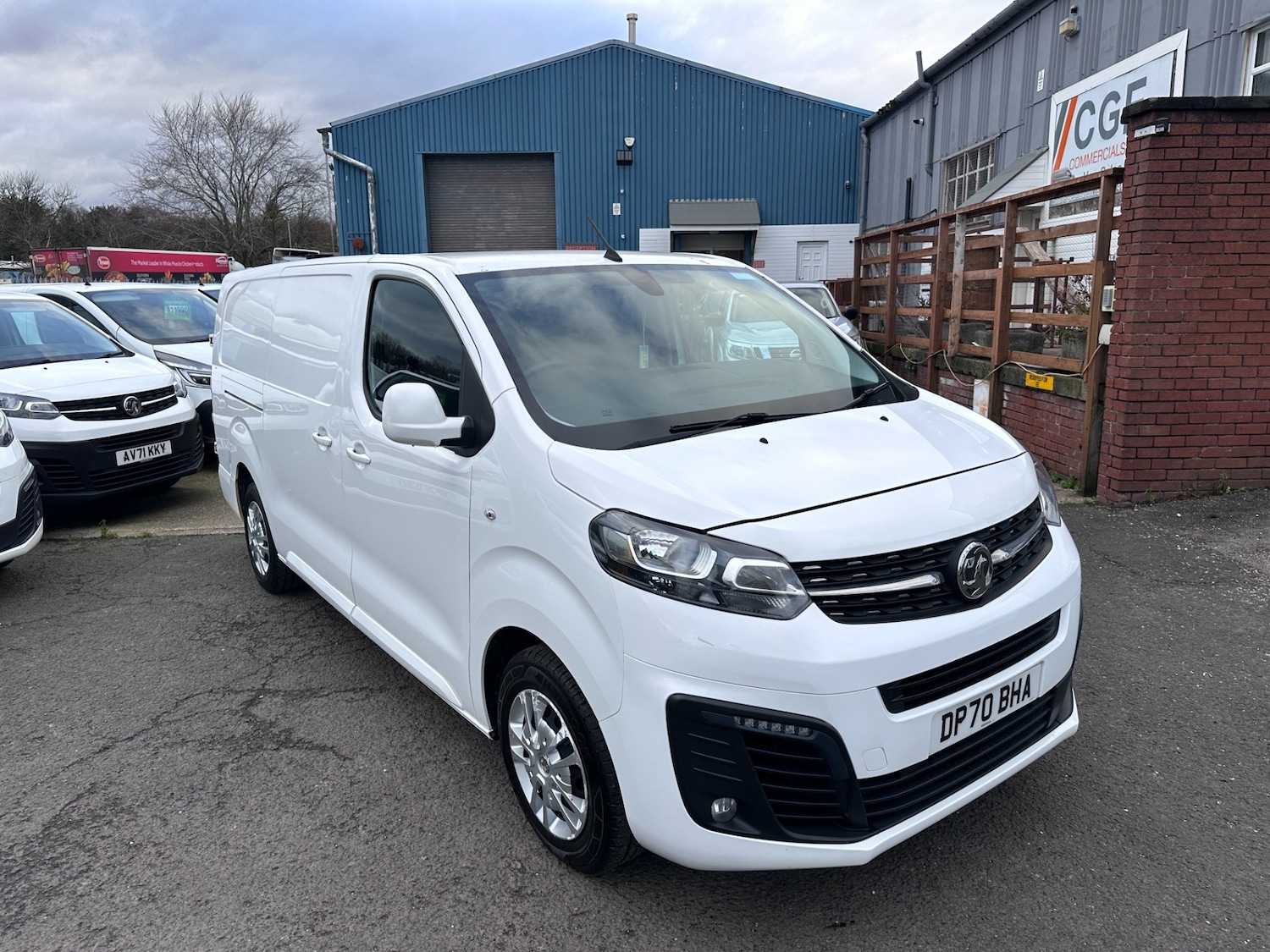 Used Vauxhall Vivaro 2021 for sale - 77261208: Photo 2