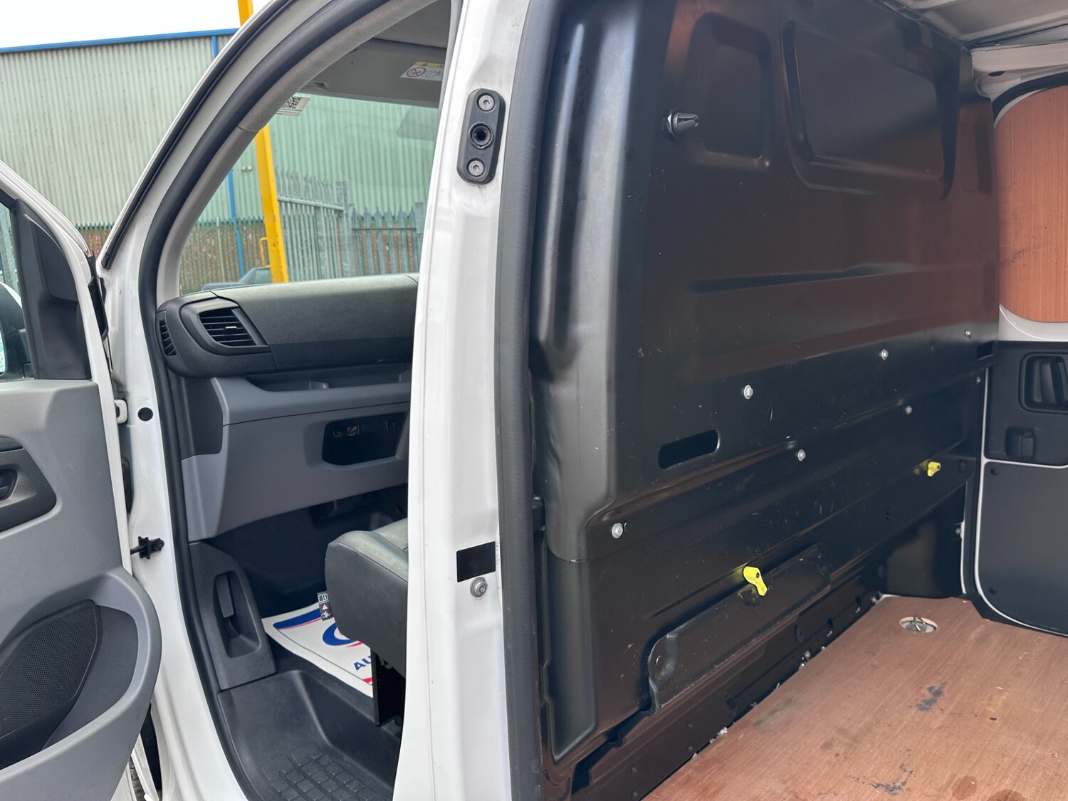 Used Vauxhall Vivaro 2021 for sale - 77261208: Photo 24