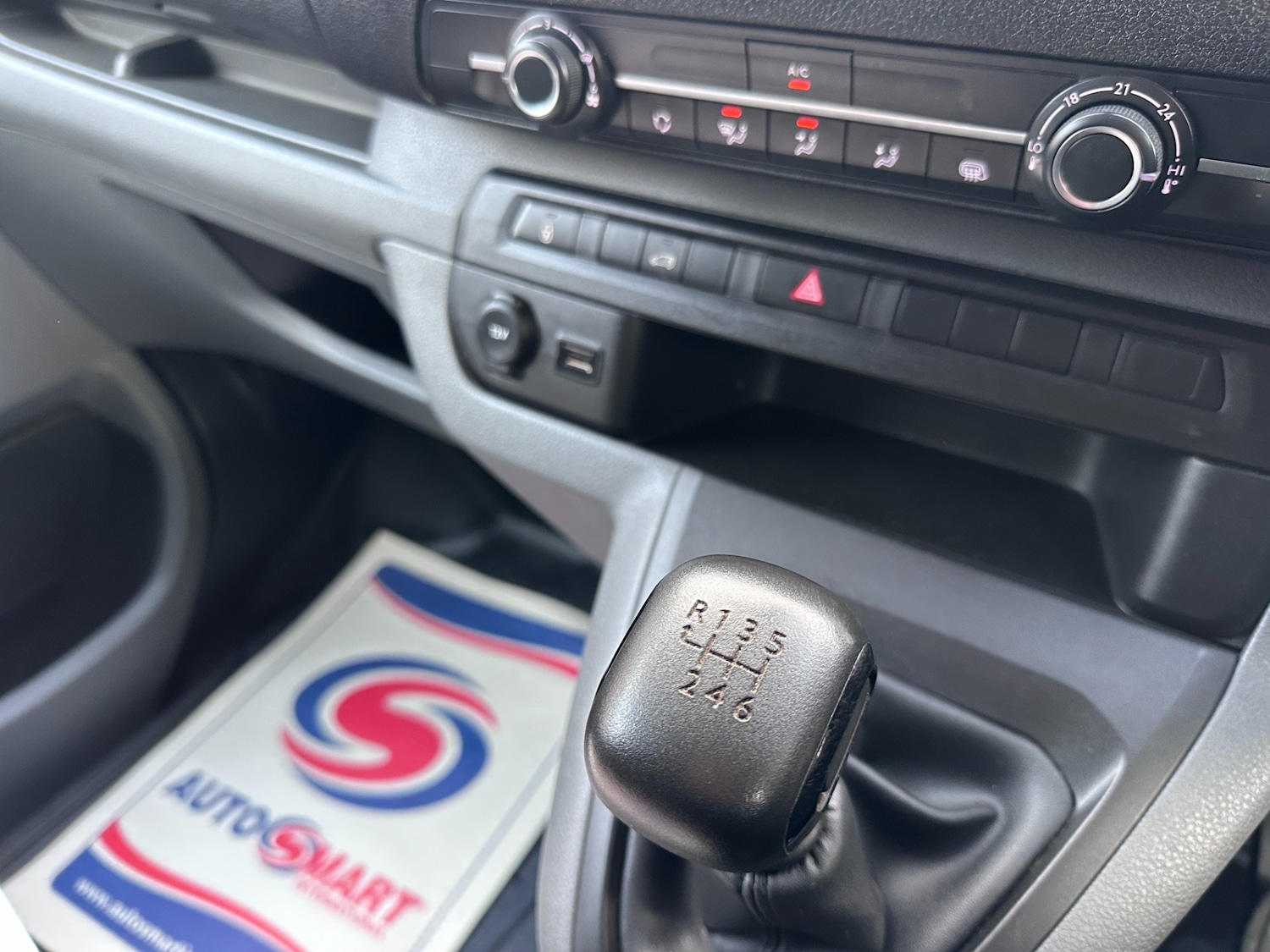 Used Vauxhall Vivaro 2021 for sale - 77261208: Photo 35