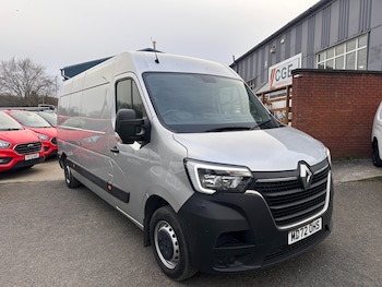 Renault Master feature image