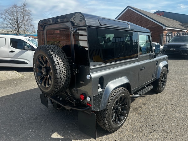 Used Land Rover Defender 2001 for sale - 74286947: Photo 11