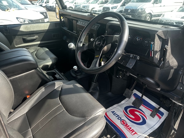 Used Land Rover Defender 2001 for sale - 74286947: Photo 40