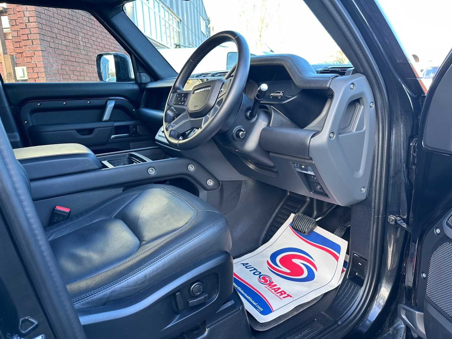 Used Land Rover Defender 2024 for sale - 77135758: Photo 16