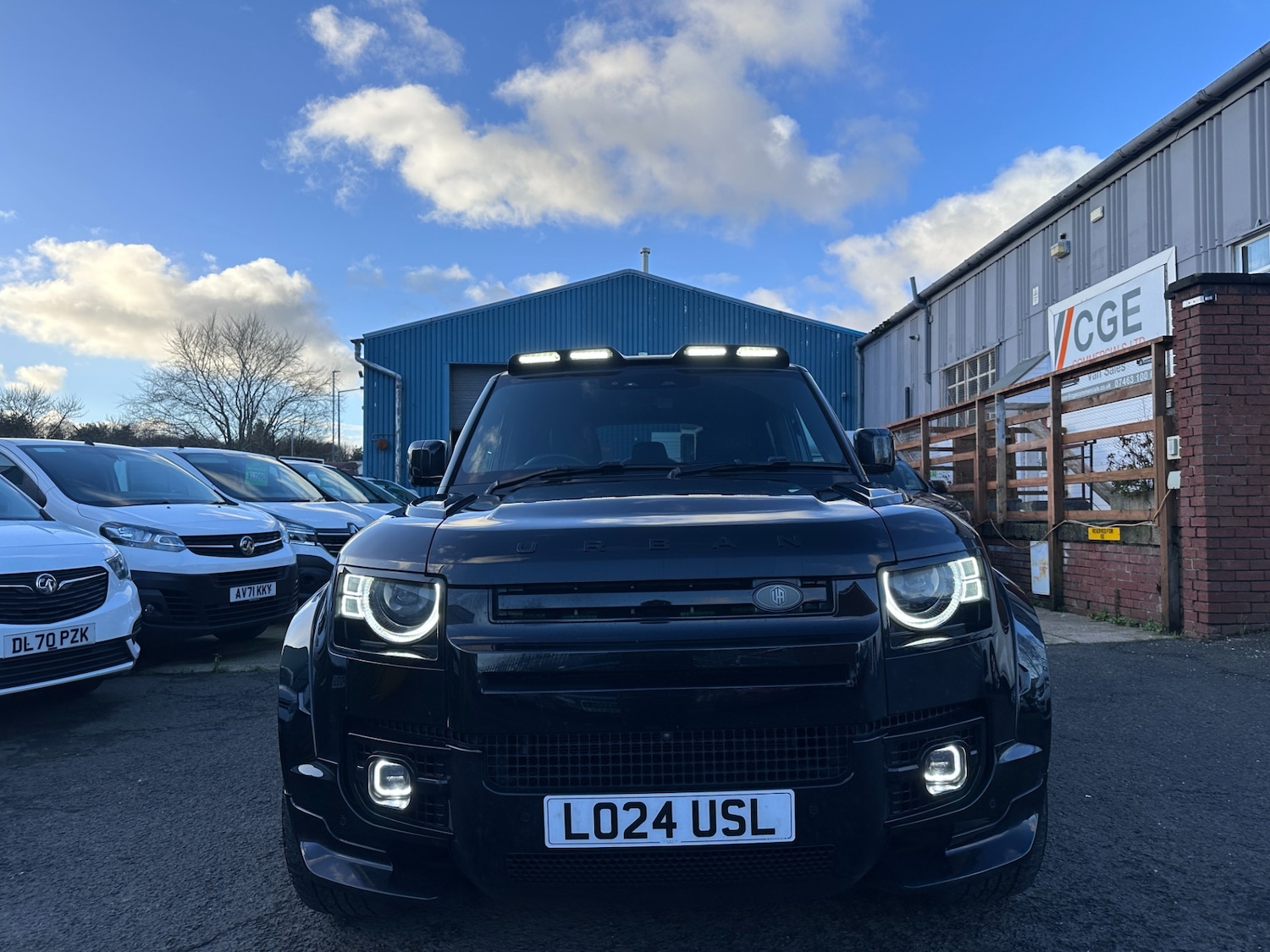 Used Land Rover Defender 2024 for sale - 77135758: Photo 3