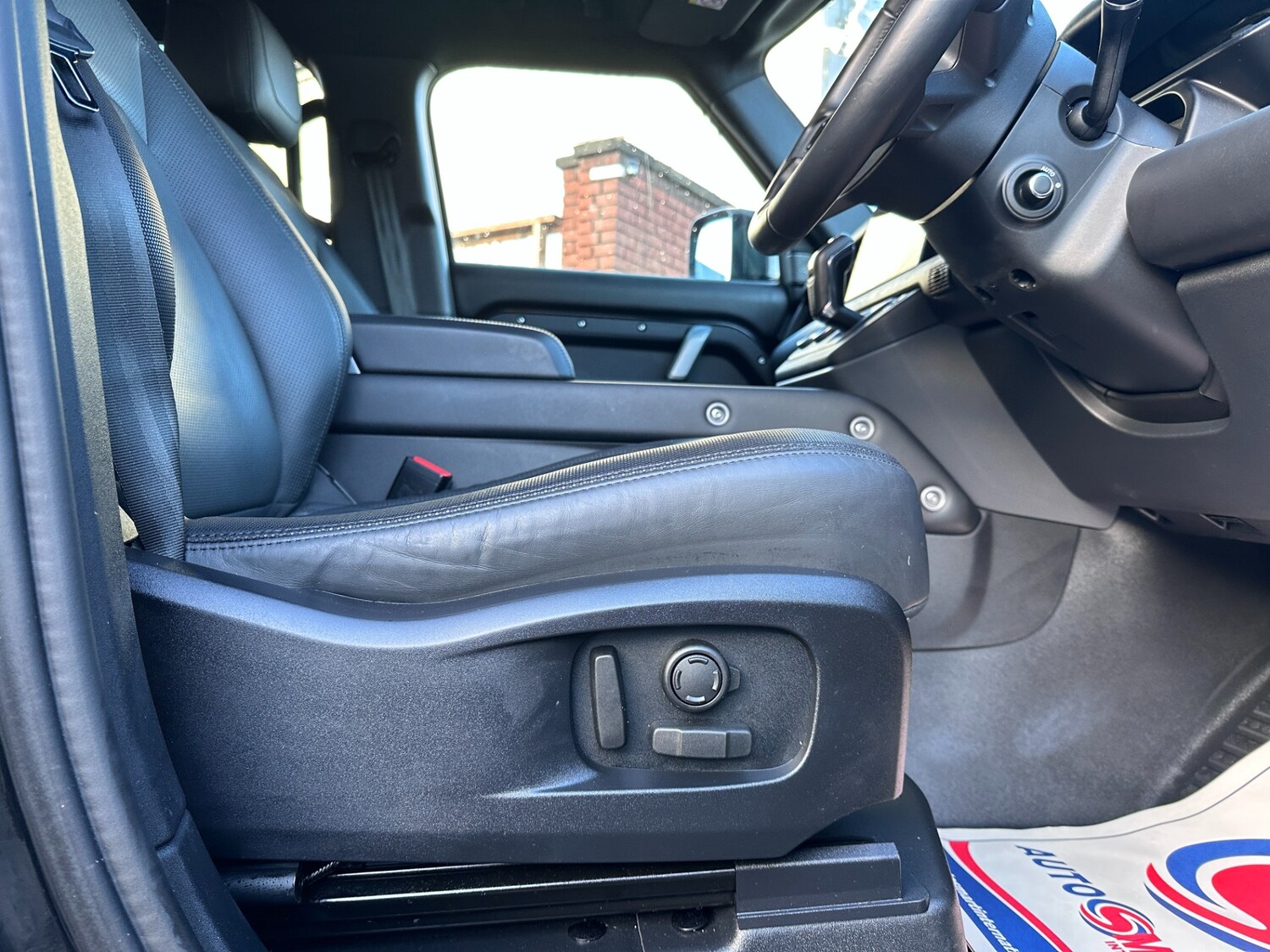 Used Land Rover Defender 2024 for sale - 77135758: Photo 40