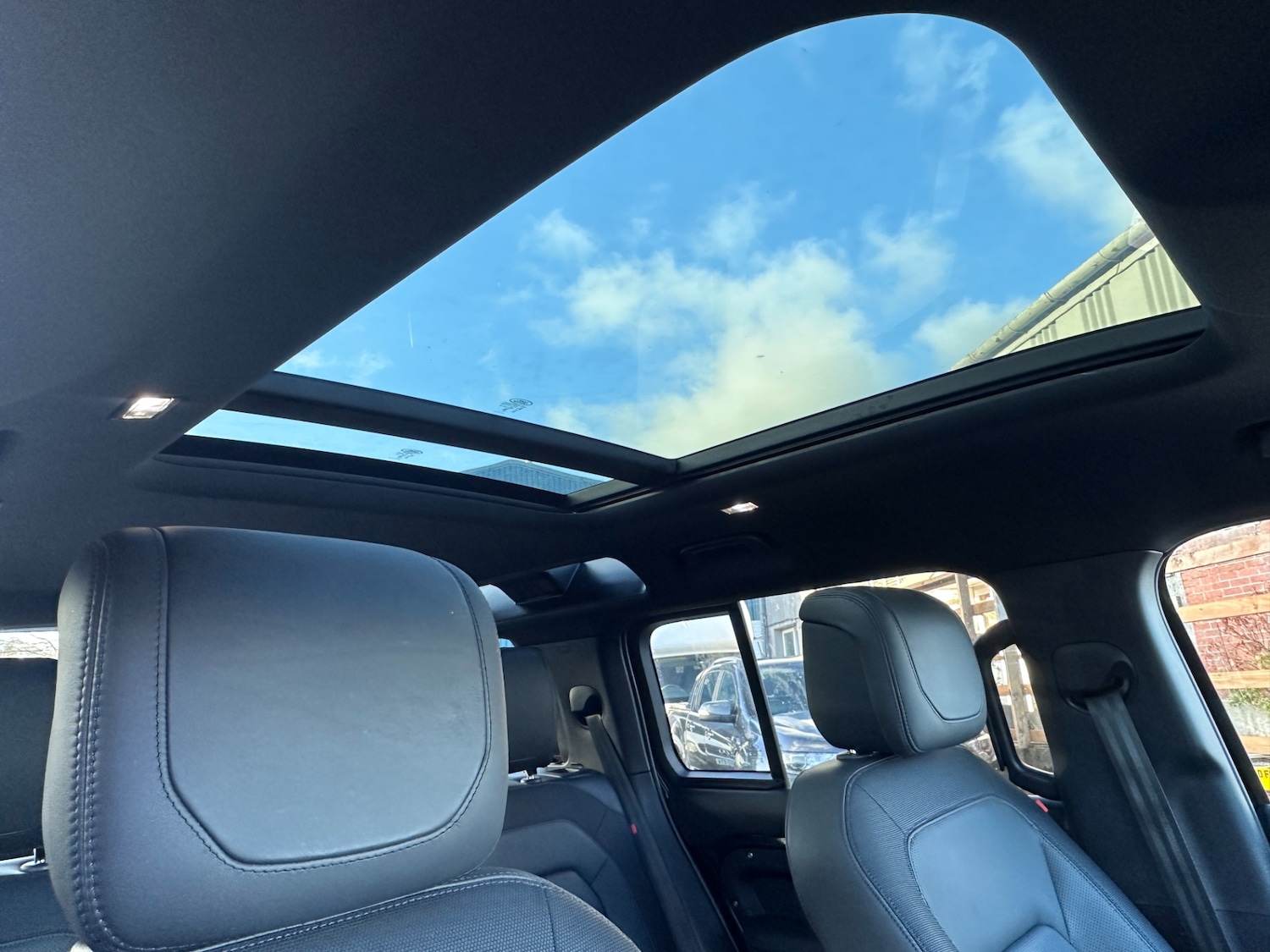 Used Land Rover Defender 2024 for sale - 77135758: Photo 56