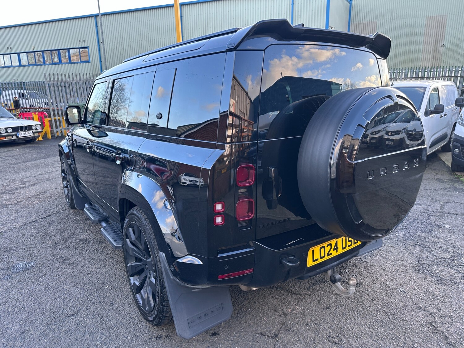 Used Land Rover Defender 2024 for sale - 77135758: Photo 60