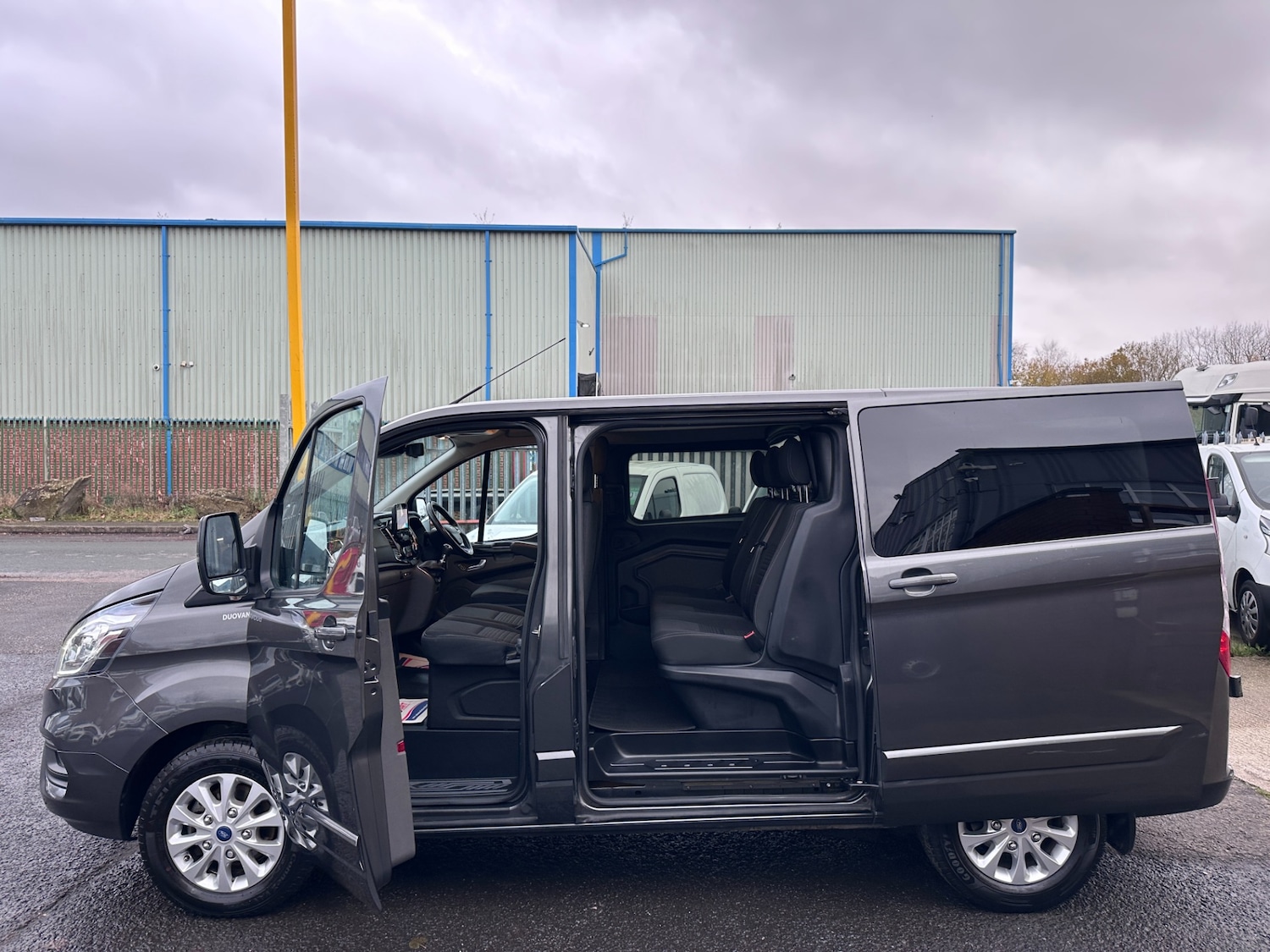 Used Ford Transit Custom 2023 for sale - 76735851: Photo 3