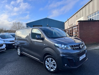 Vauxhall Vivaro feature image