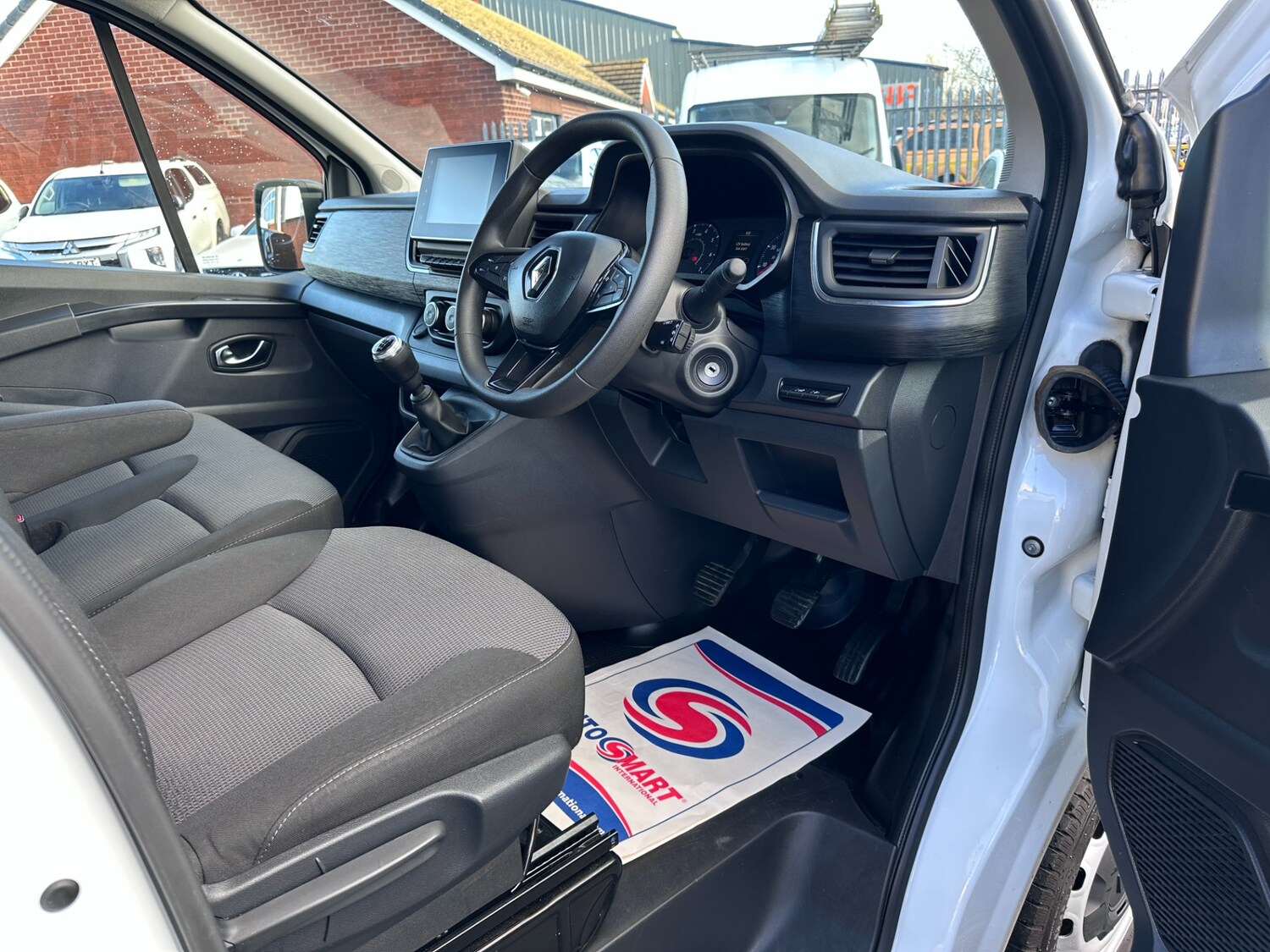 Used Renault Trafic 2023 for sale - 76778093: Photo 41