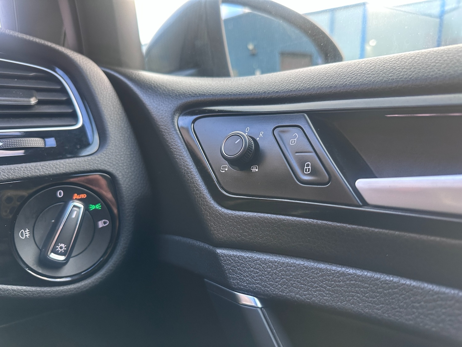 Used Volkswagen Golf 2018 for sale - 76958821: Photo 31