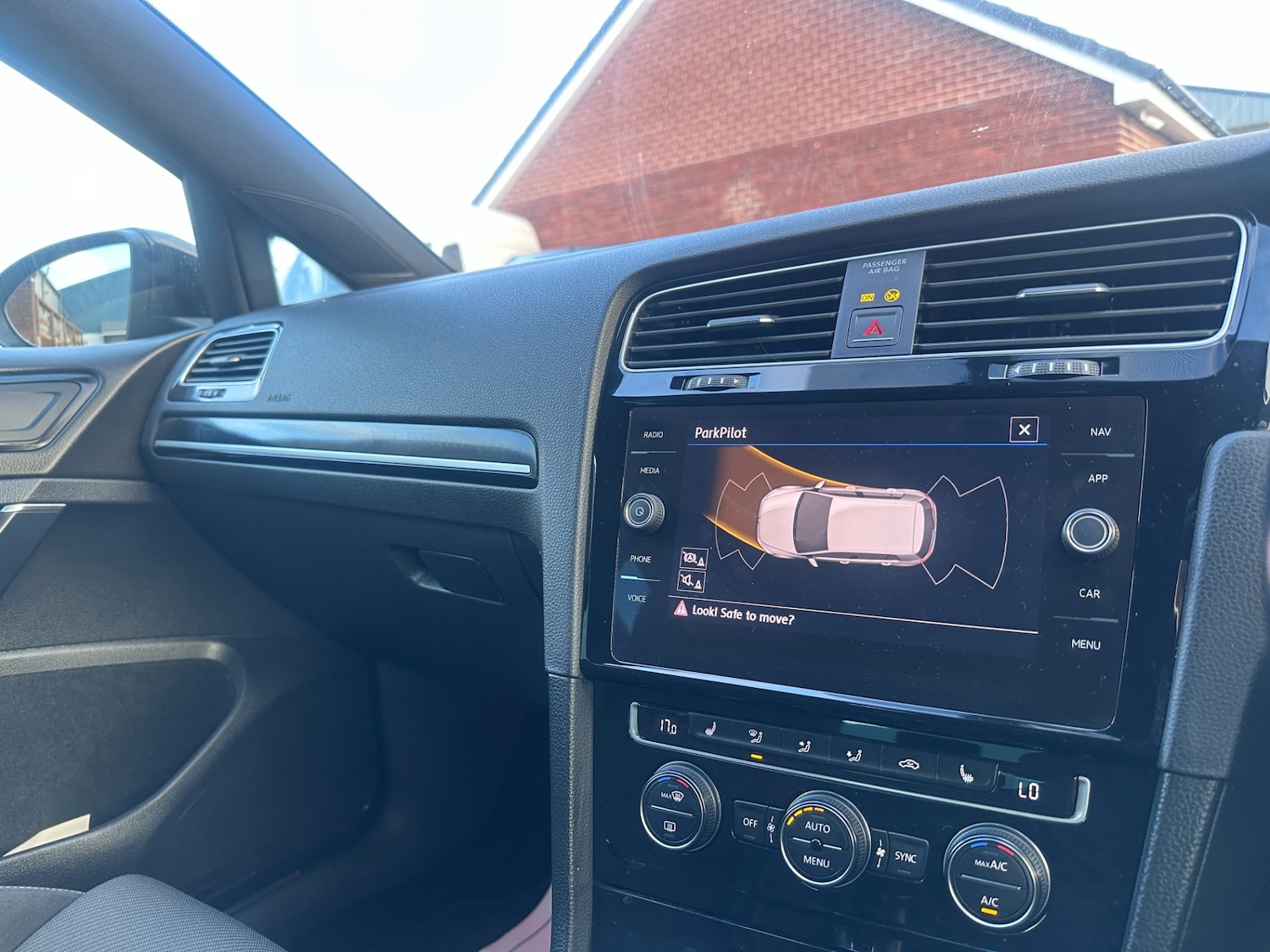 Used Volkswagen Golf 2018 for sale - 76958821: Photo 37