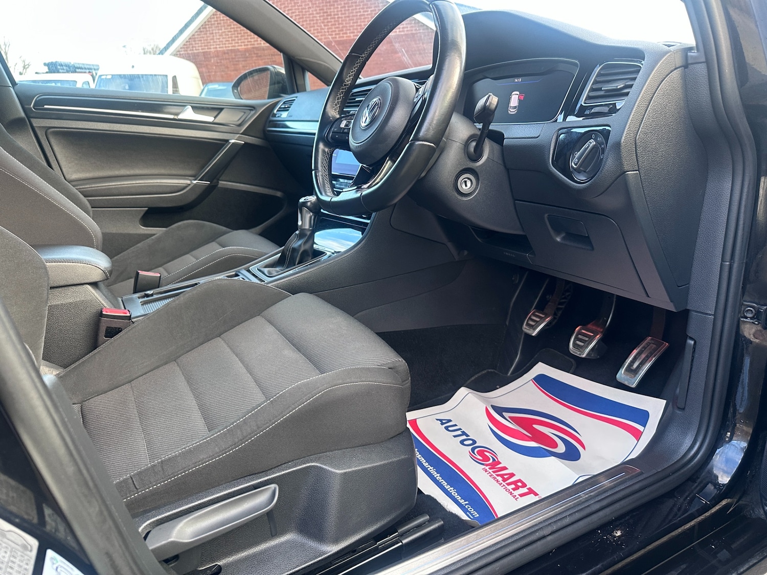 Used Volkswagen Golf 2018 for sale - 76958821: Photo 45