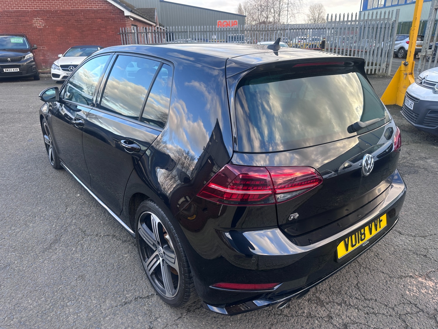 Used Volkswagen Golf 2018 for sale - 76958821: Photo 5