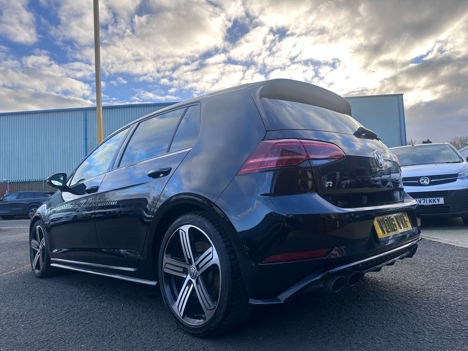 Used Volkswagen Golf 2018 for sale - 76958821: Photo 6