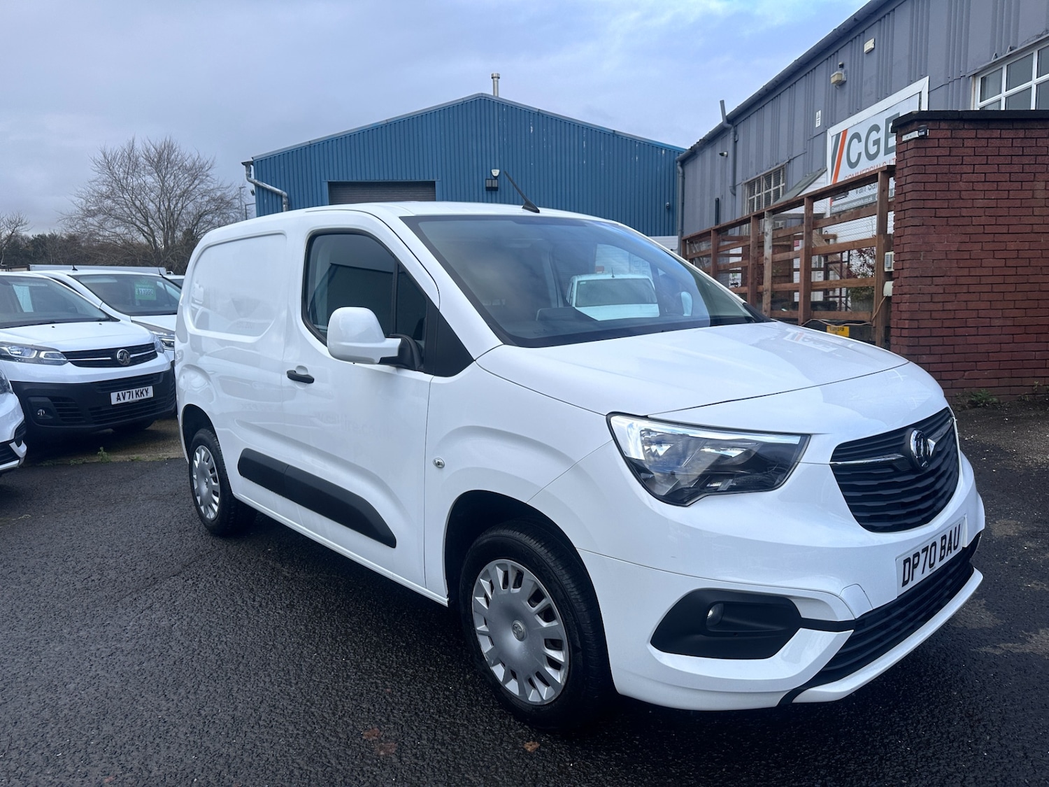 Used Vauxhall Combo 2020 for sale - 76776481: Photo 2
