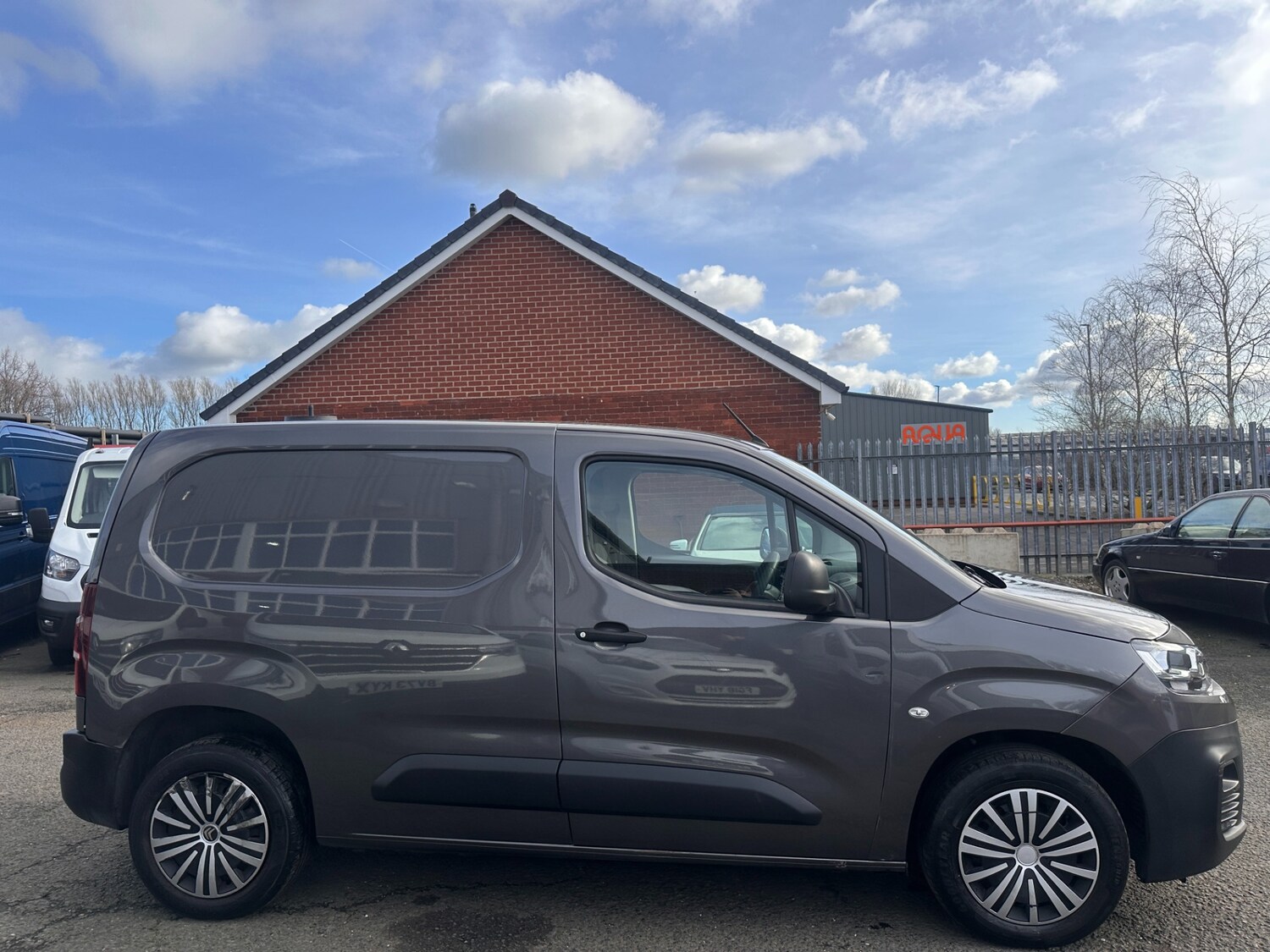 Used Citroen Berlingo 2018 for sale - 77555639: Photo 11