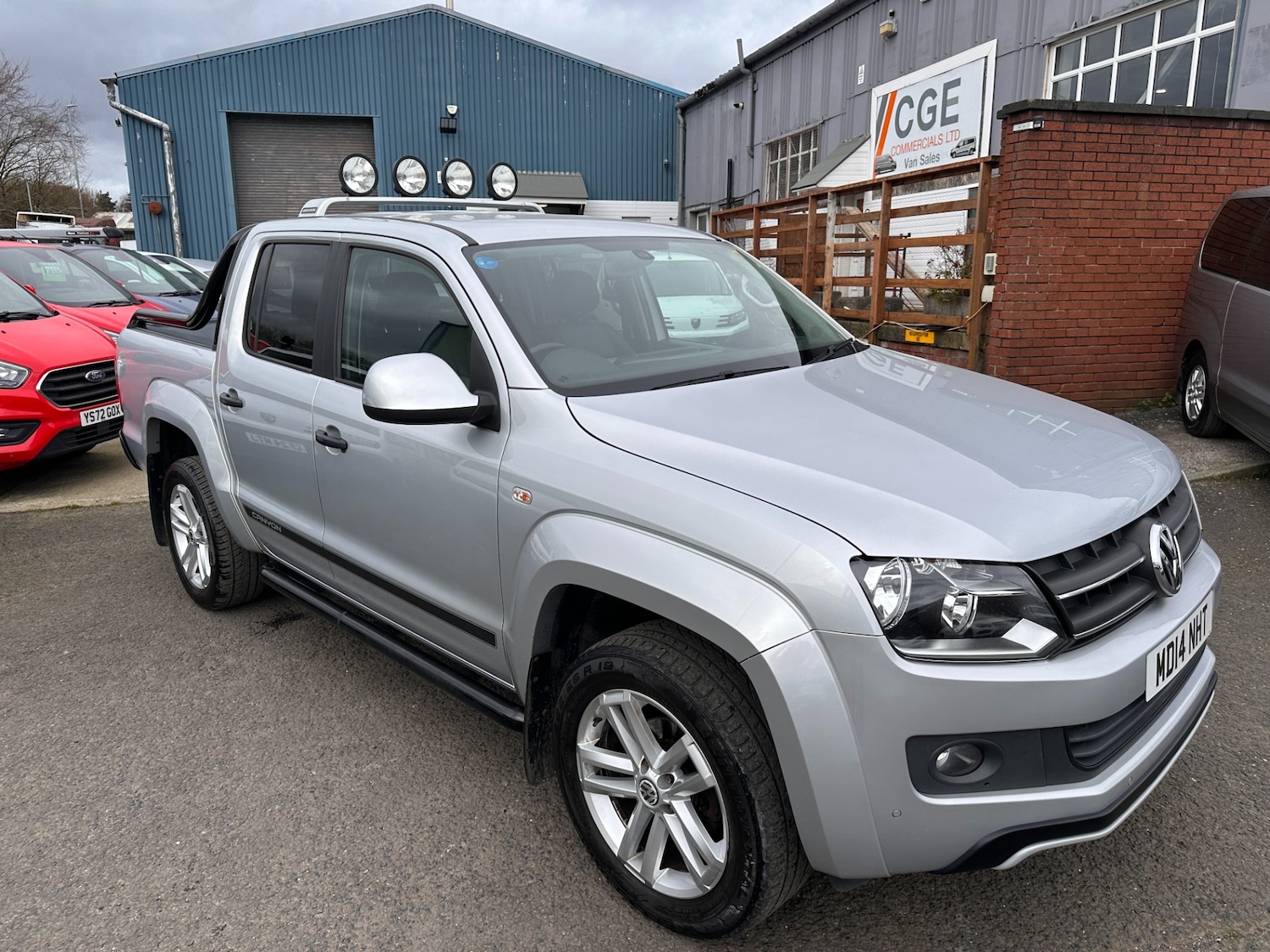 Used Volkswagen Amarok 2014 for sale - 77845433: Photo 2