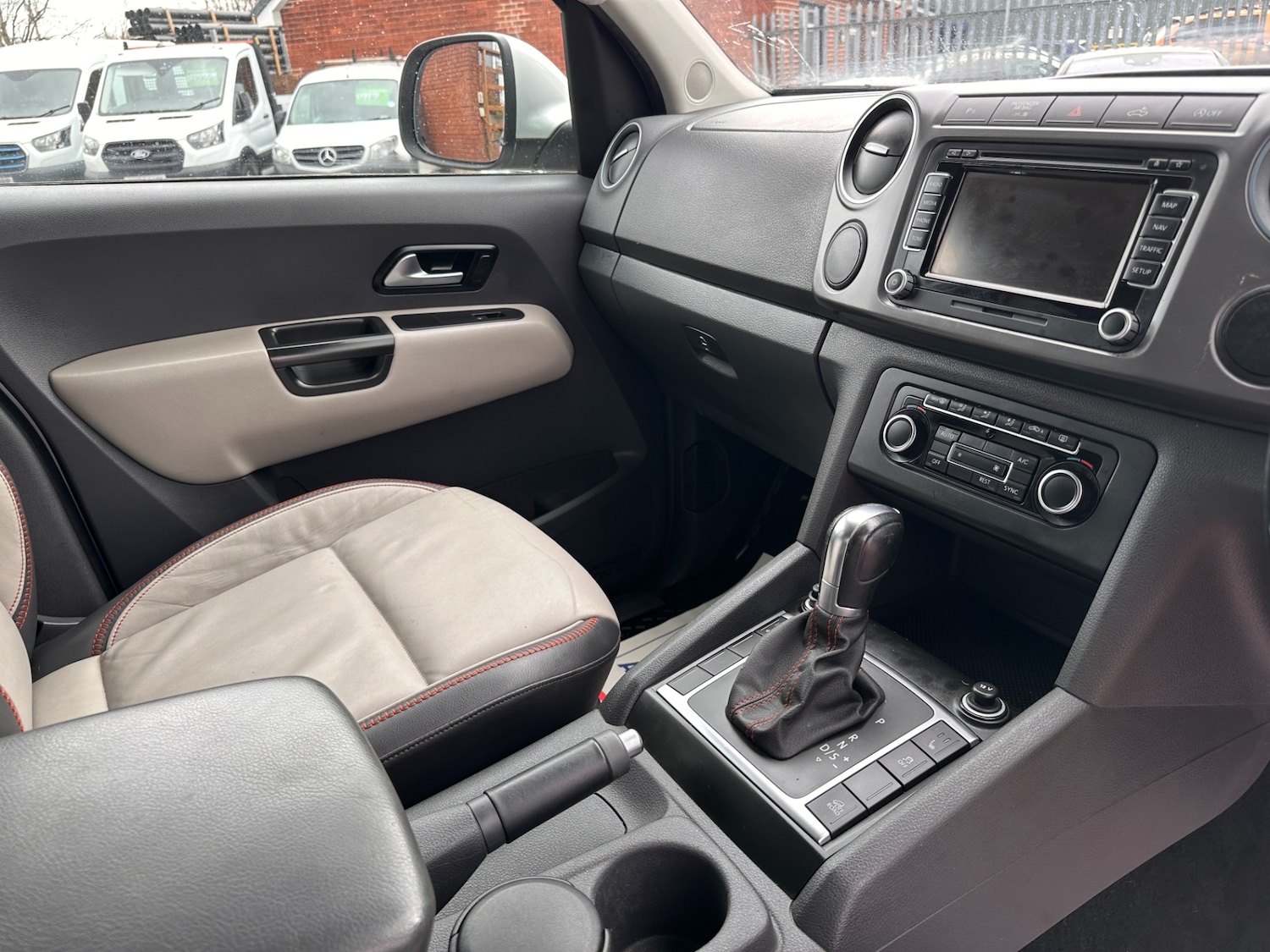 Used Volkswagen Amarok 2014 for sale - 77845433: Photo 35