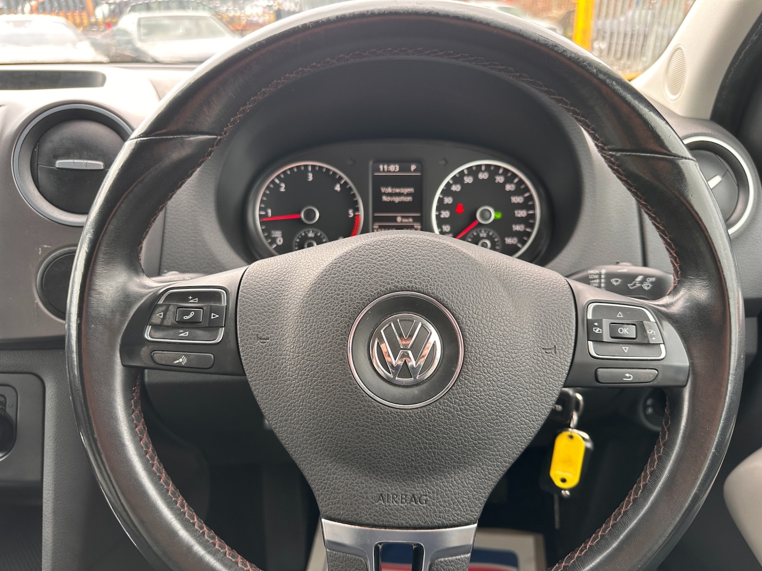 Used Volkswagen Amarok 2014 for sale - 77845433: Photo 38