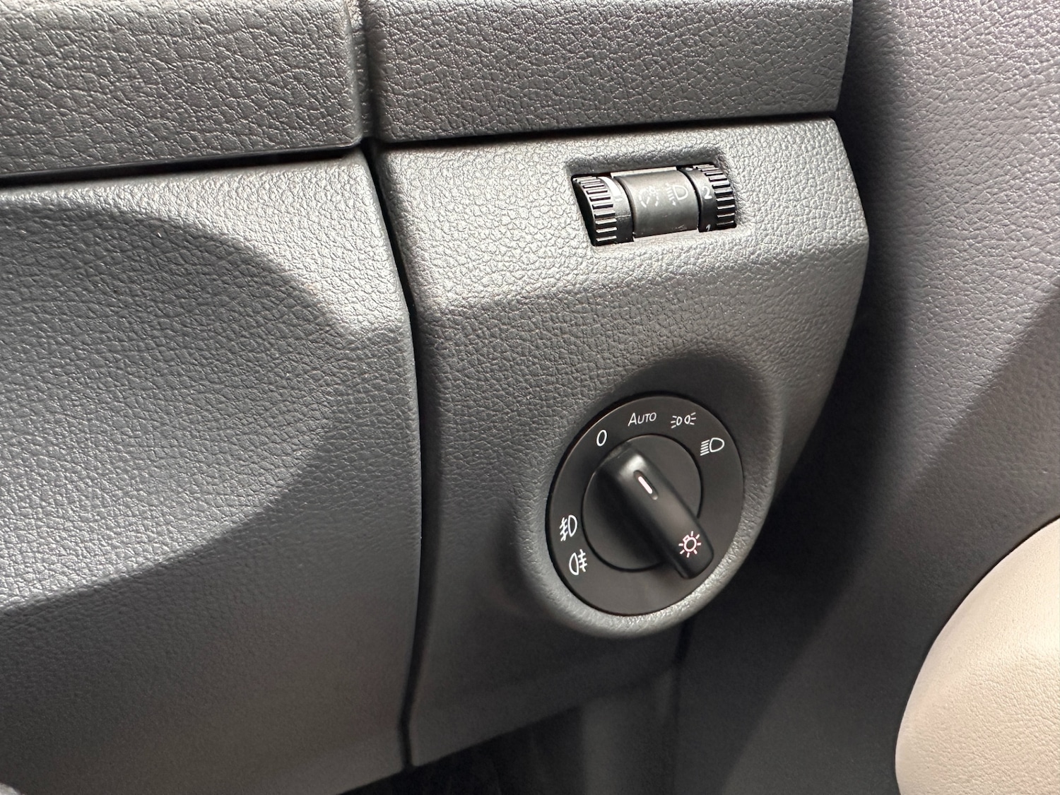 Used Volkswagen Amarok 2014 for sale - 77845433: Photo 46