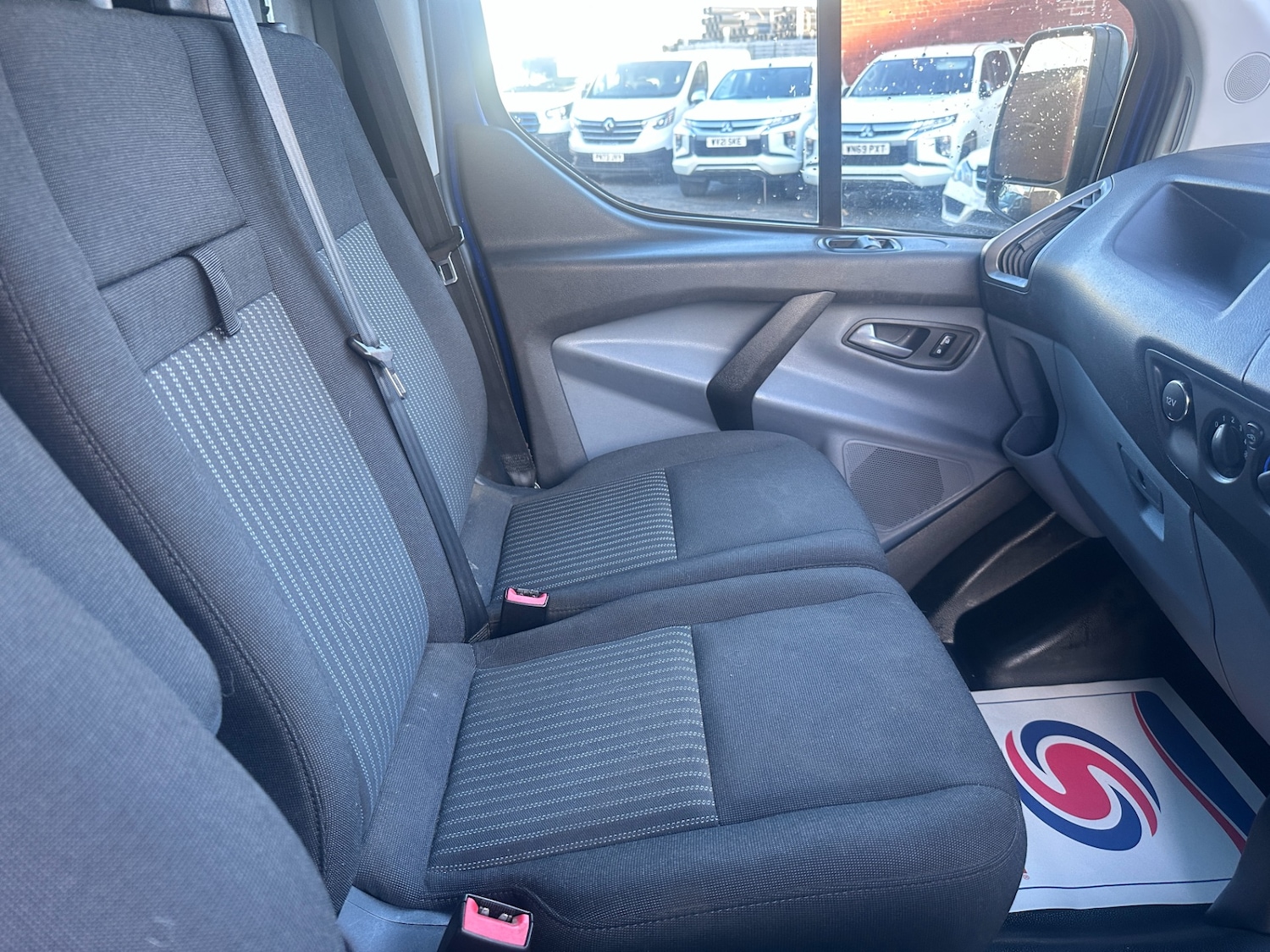 Used Ford Transit Custom 2015 for sale - 77058736: Photo 27