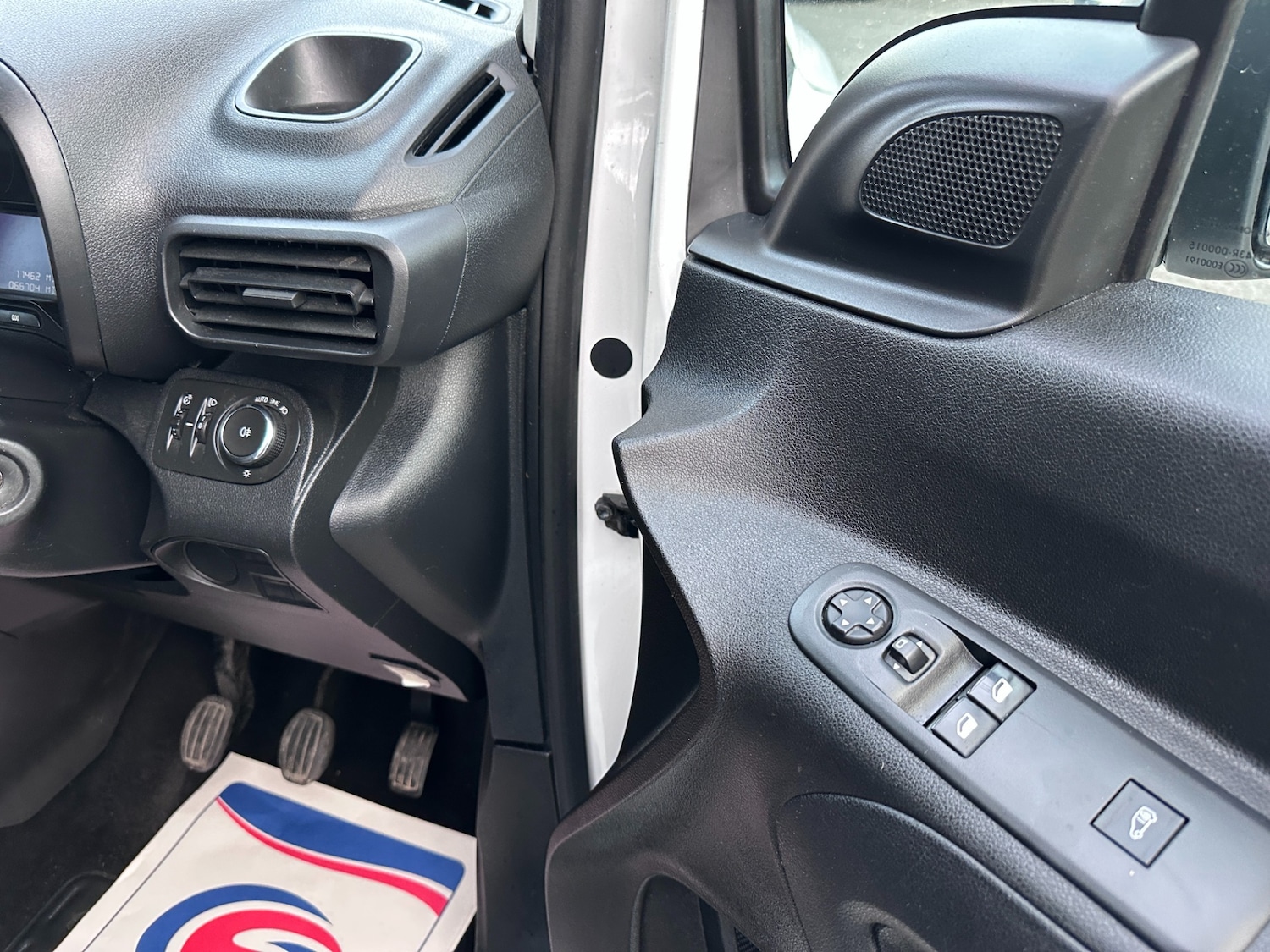 Used Vauxhall Combo 2020 for sale - 76554386: Photo 31