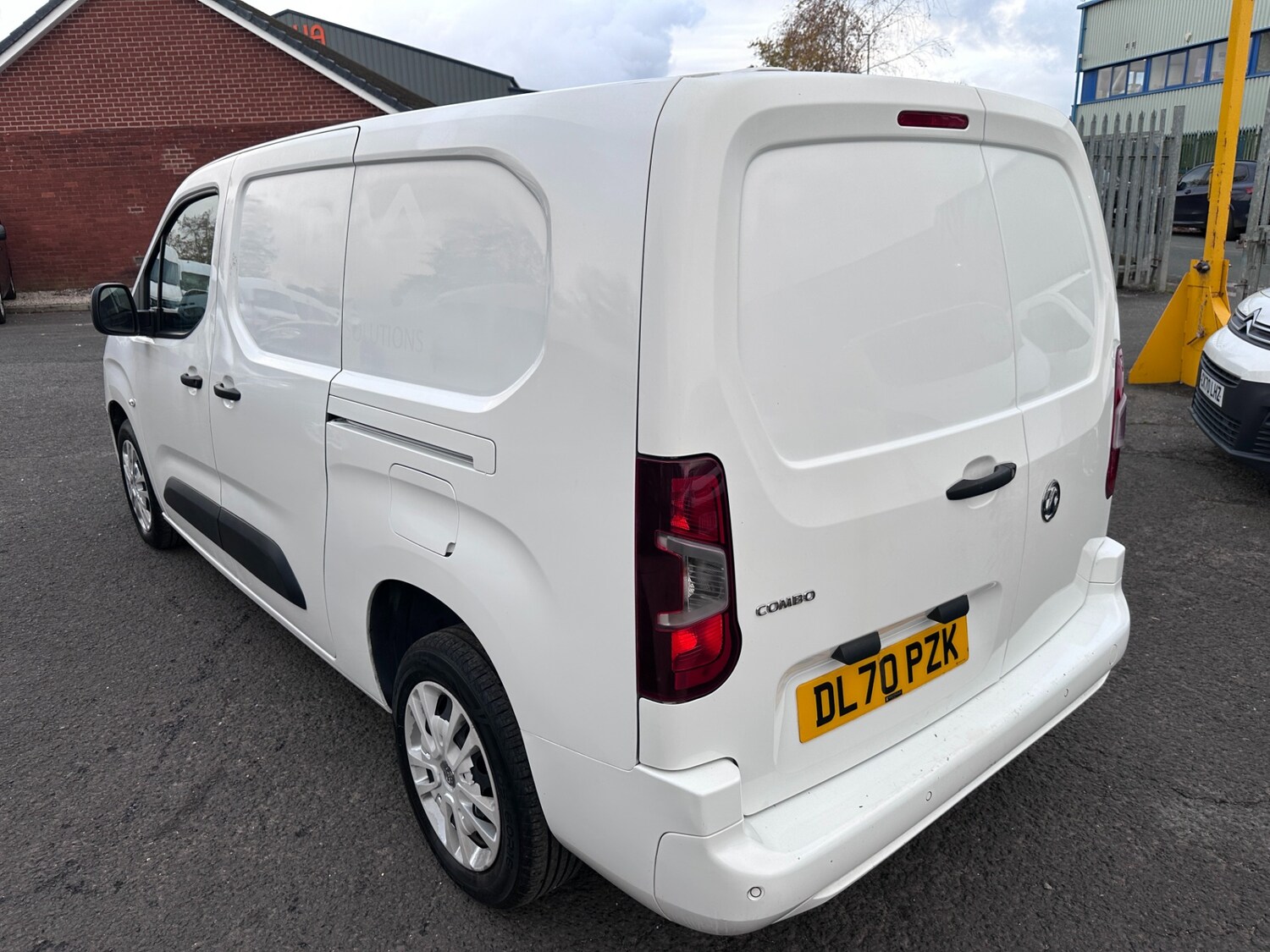 Used Vauxhall Combo 2020 for sale - 76554386: Photo 9