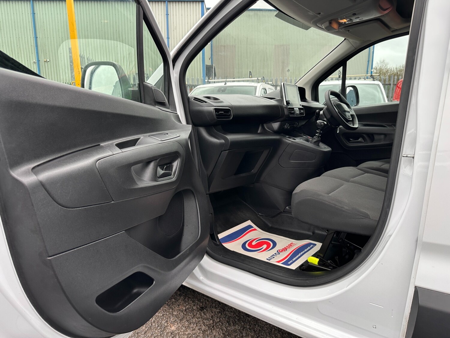 Used Peugeot Partner 2023 for sale - 77901734: Photo 21