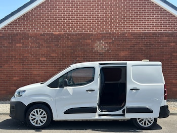 Used Citroen Berlingo 2020 for sale - 79016801: Photo