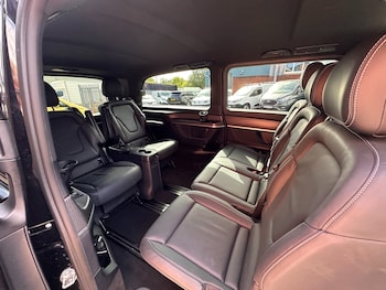 Used Mercedes-Benz V-Class 2023 for sale - 78756523: Photo