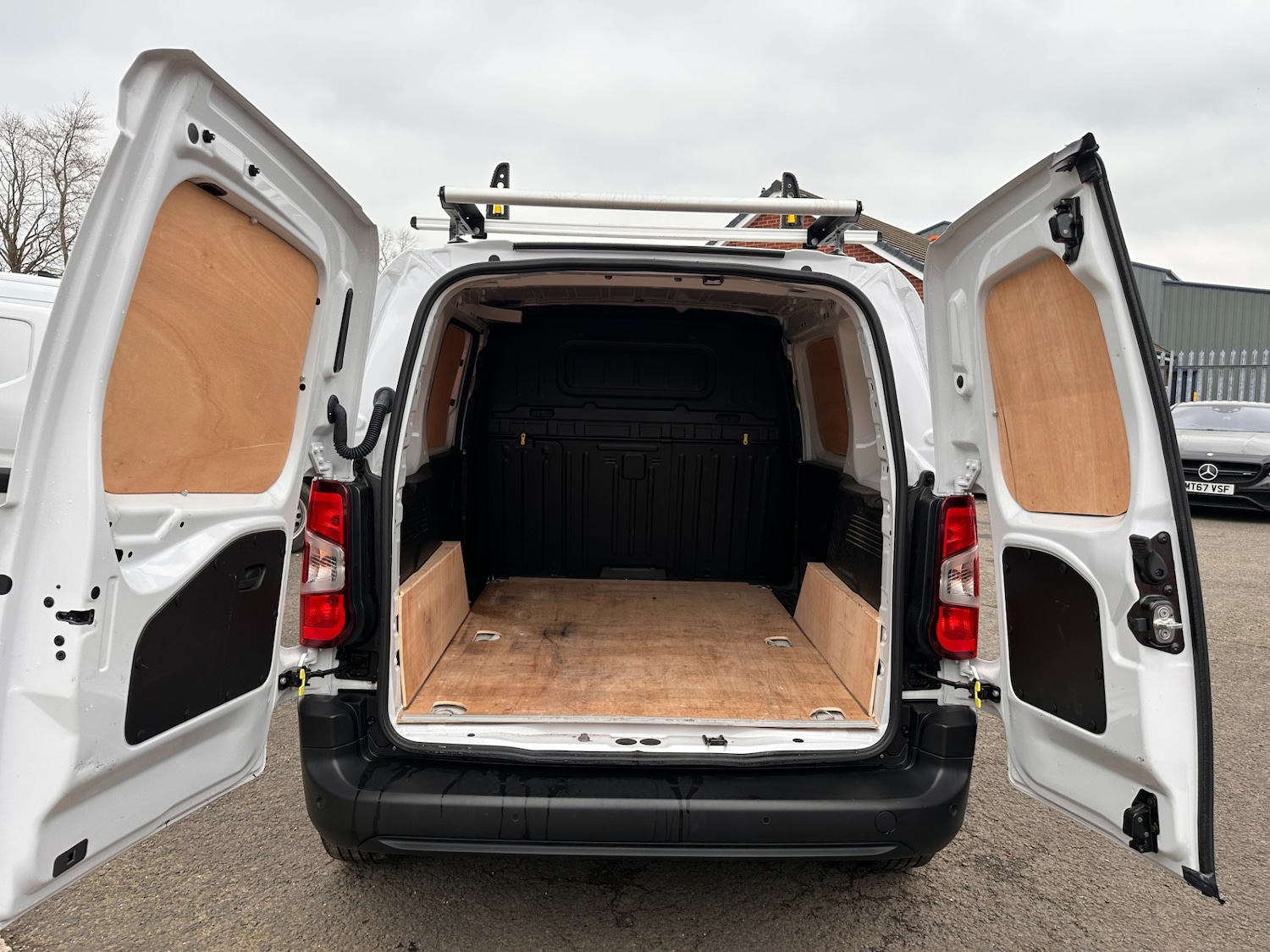 Used Peugeot Partner 2024 for sale - 77803225: Photo 17