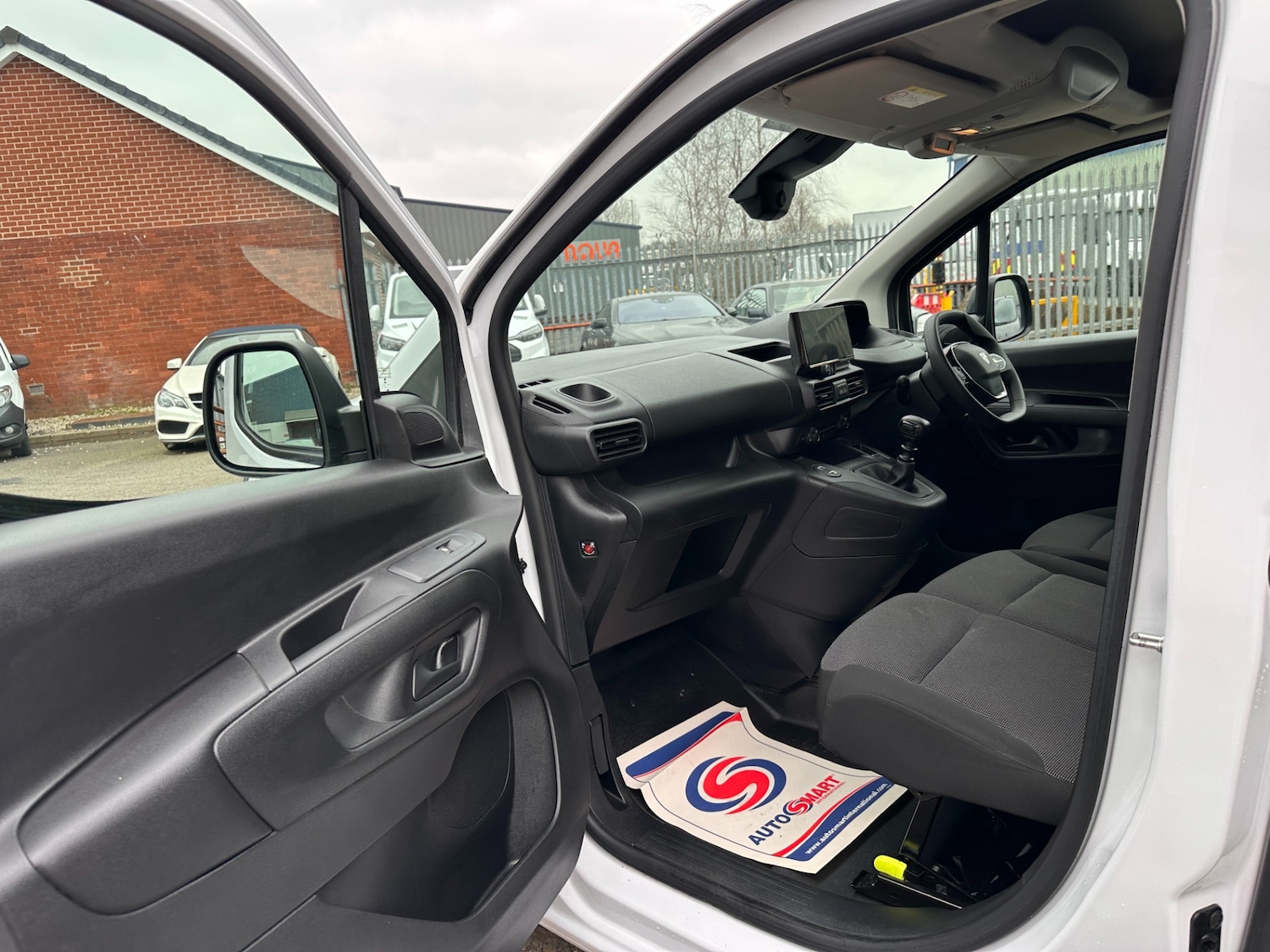 Used Peugeot Partner 2024 for sale - 77803225: Photo 21