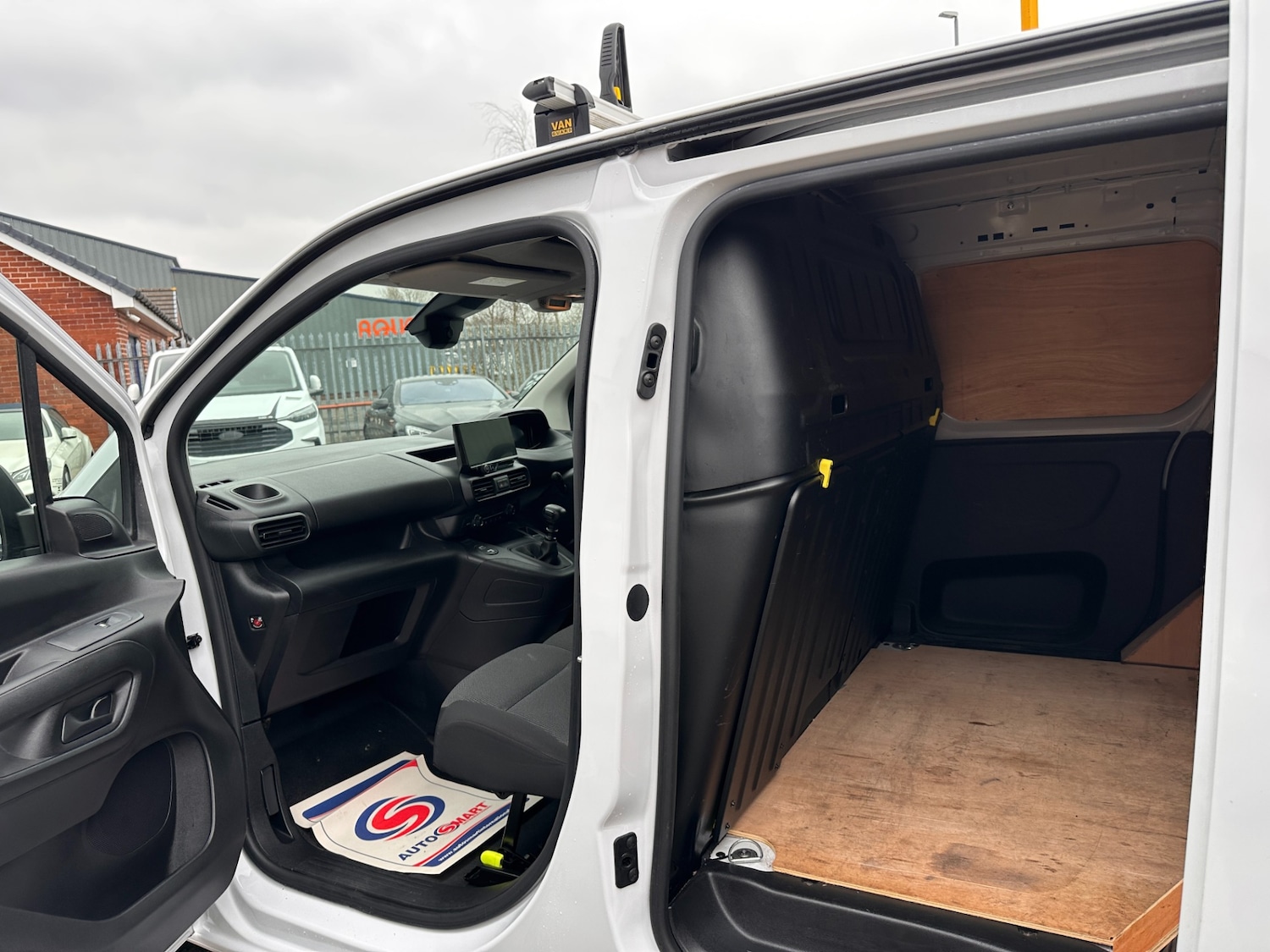 Used Peugeot Partner 2024 for sale - 77803225: Photo 24