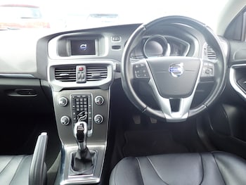 Used Volvo V40 2014 for sale - 75643955: Photo