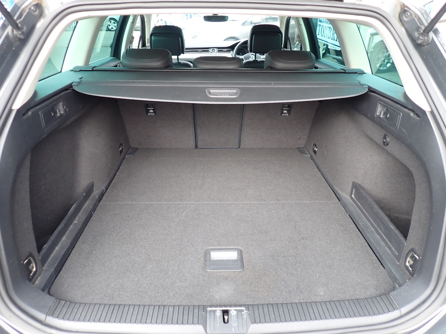 Used Volkswagen Passat 2015 for sale - 76193852: Photo 26