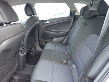 Used Hyundai TUCSON 2017 for sale - 76919107: Photo