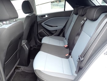 Used Hyundai i20 2015 for sale - 77493767: Photo