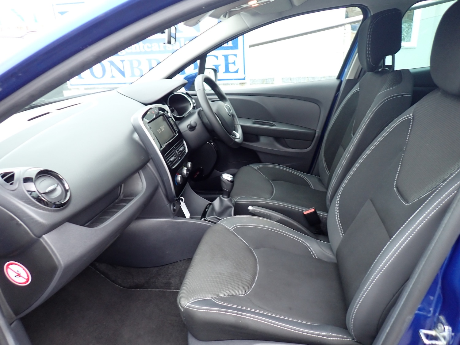 Used Renault Clio 2019 for sale - 77436232: Photo 3