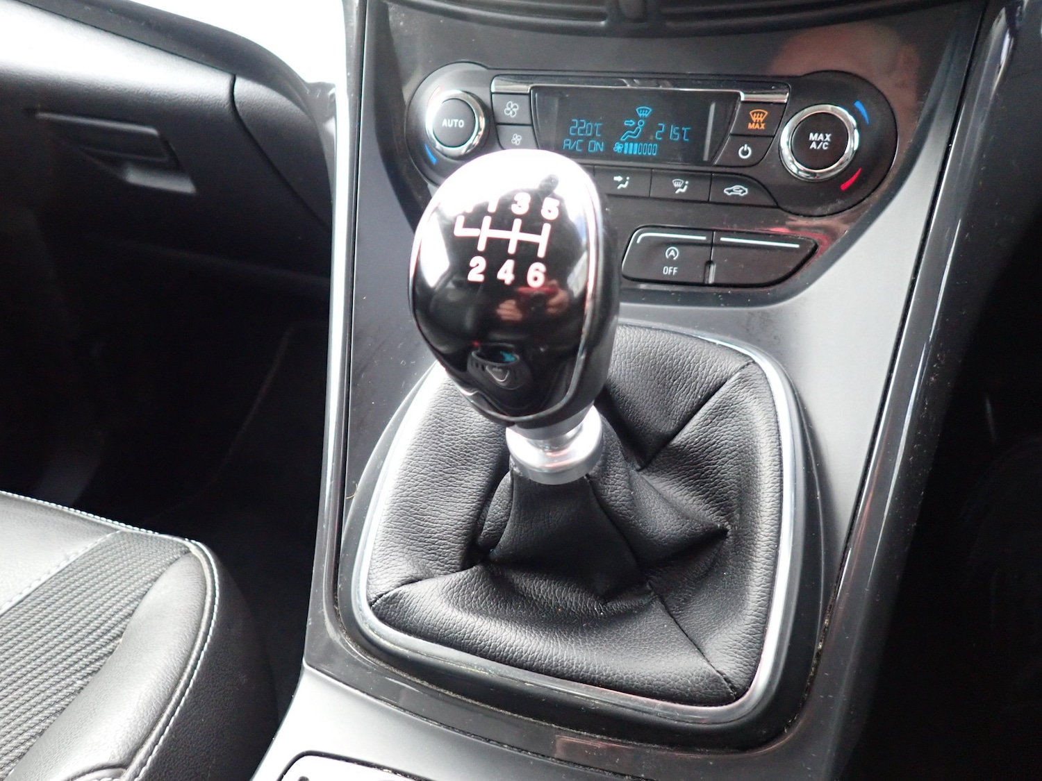 Used Ford Kuga 2015 for sale - 78064990: Photo 13