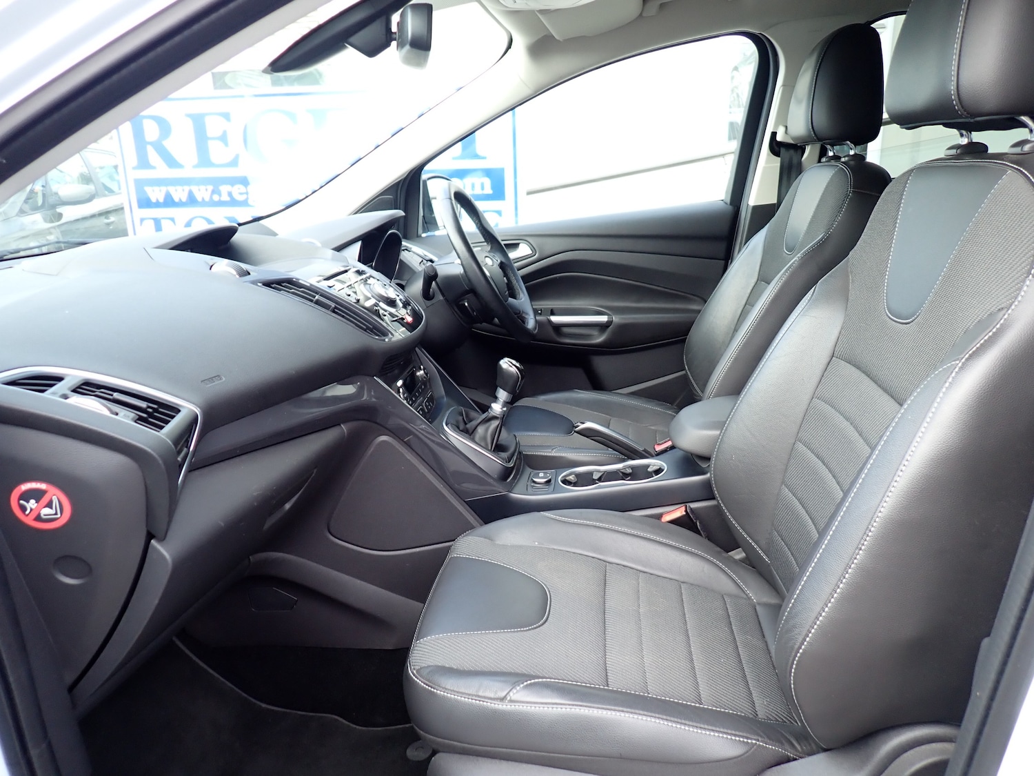 Used Ford Kuga 2015 for sale - 78064990: Photo 3