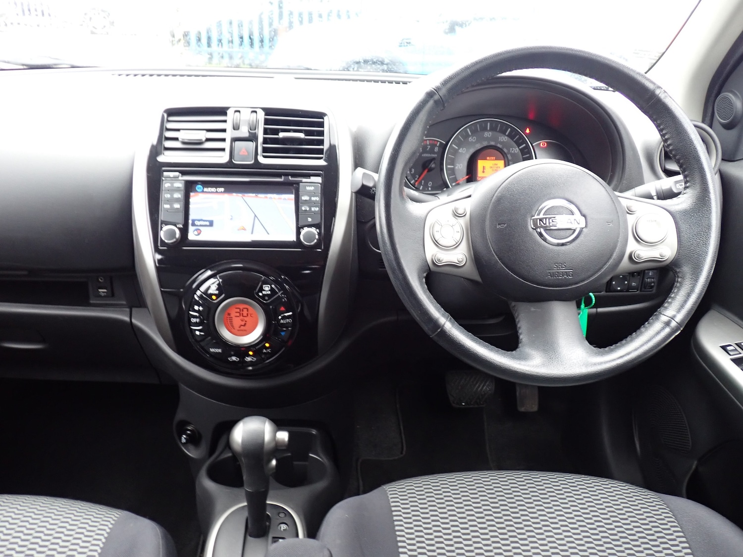 Used Nissan Micra 2015 for sale - 76807779: Photo 2