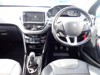 Used Peugeot 2008 2016 for sale - 75421736: Photo