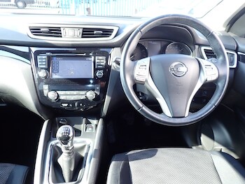 Used Nissan Qashqai 2015 for sale - 77692047: Photo